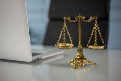 Ética Digital en la Era de la Información: Retos y Soluciones